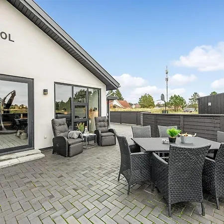 Nona - 1-1km From The Sea By Interhome Feriehus
